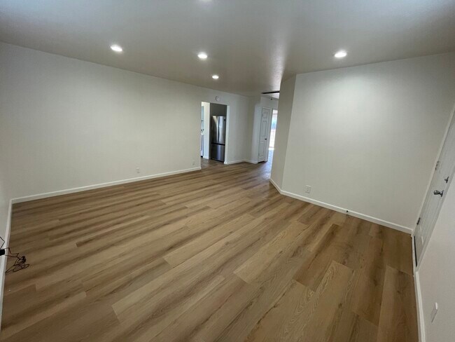 Photo - 413 Laurel Ave