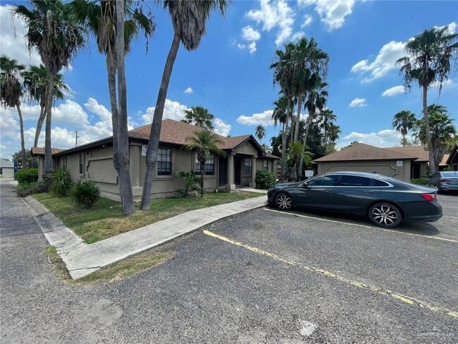 Building Photo - 14 N Pleasantview Dr