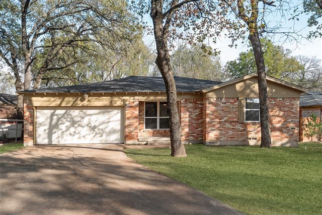 Photo - 310 Old Mill Ln