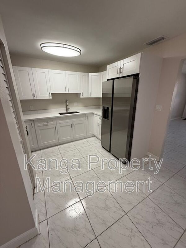 Photo - 7750 SW 10th Ct Unidad #B