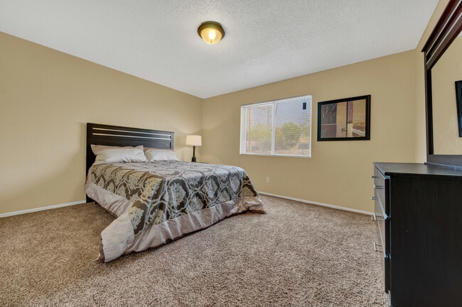 Photo - Vista Ventana Apartments