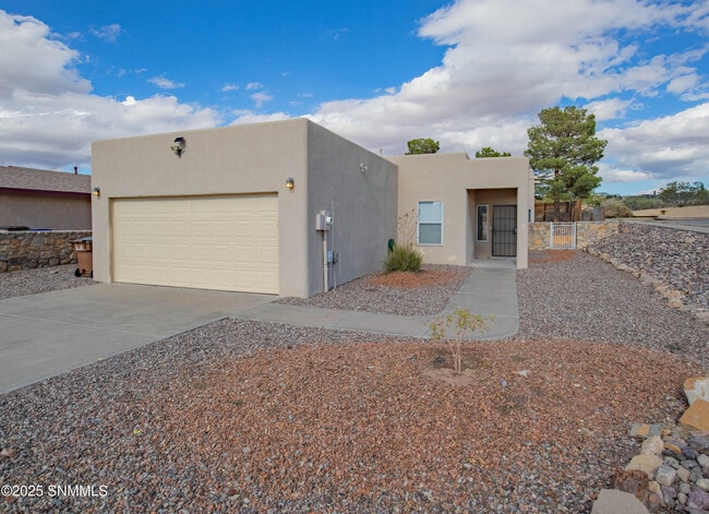 Building Photo - 2656 Bearcat Dr