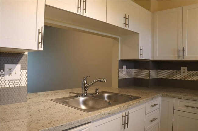 Photo - 8735 Ramblewood Dr Unit 410