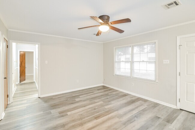 758 Forestdale Dr