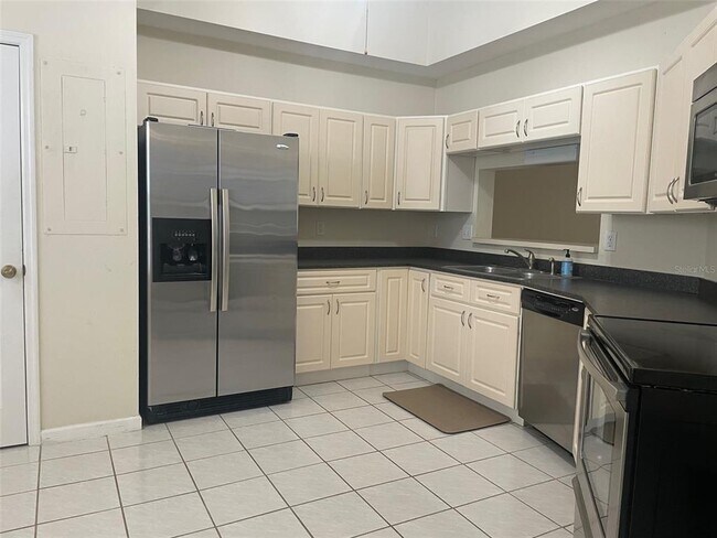 Photo - 1644 Arabian Ln