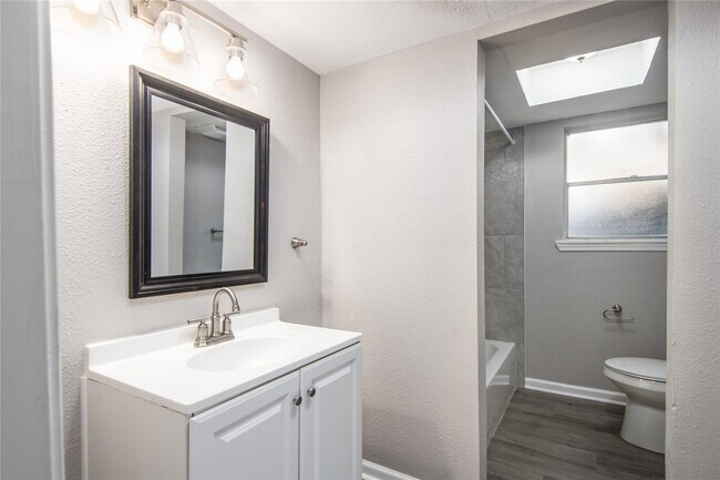 Photo - 1702 Athens Dr