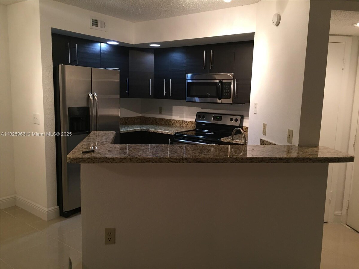 Photo - 13090 Vista Isles Dr Apartment Unit 111
