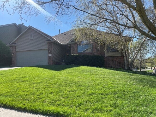 Photo - Home For Rent Bellevue.