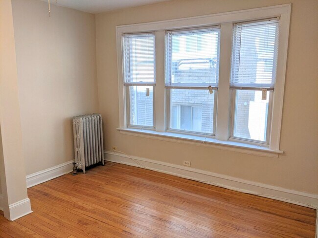 Photo - 548 Sherman Ave