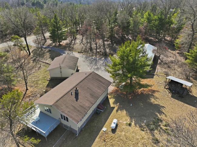 Photo - 890 Gale Dr