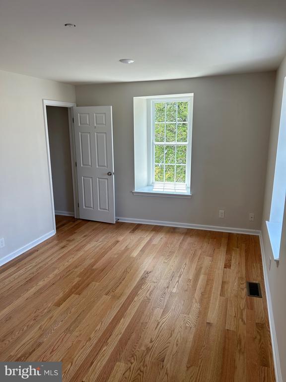 Photo - 1051 Easton Rd