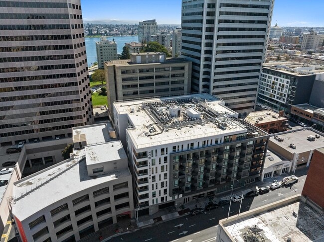 Residences at Lake Merritt