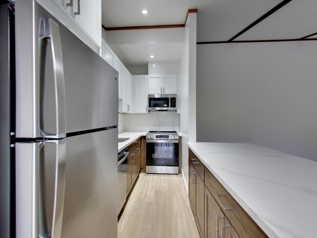 Riverwood Apartments