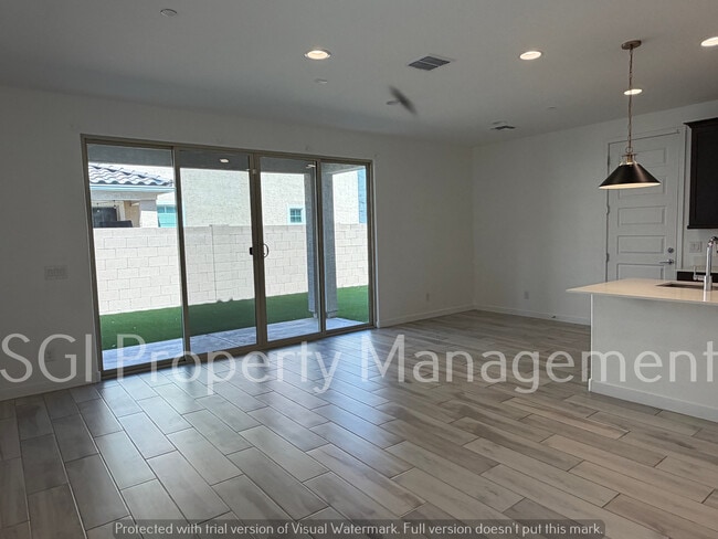 Photo - 644 S Heron Ln
