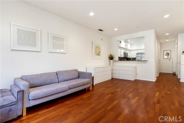 303 Terra Bella
