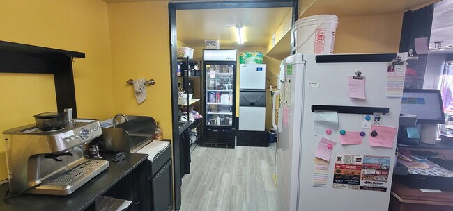 Photo - 2105 N Broadway St