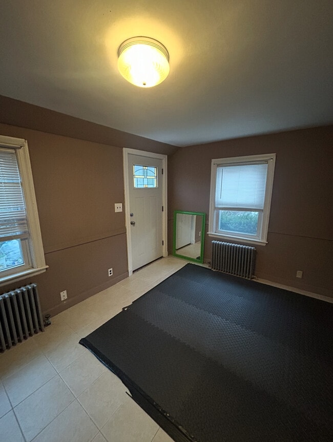 Photo - 632 W Roxbury Pky Unit 1