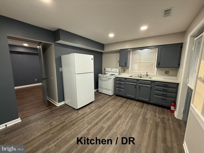 Photo - 24 Richards Ferry Rd