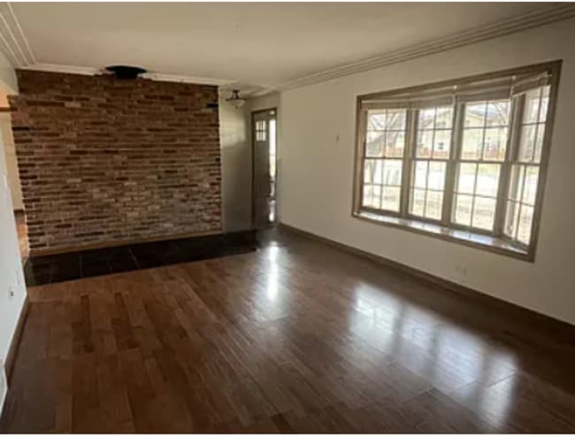Photo - 16783 Lyons Ave SE