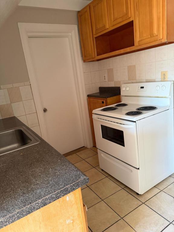 Photo - 65 Glenwood Ave