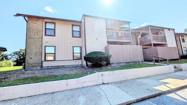 Building Photo - 2303 W Michigan Ave Unit B2 Rental