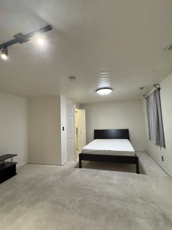 Photo - 8308 S 1890 W