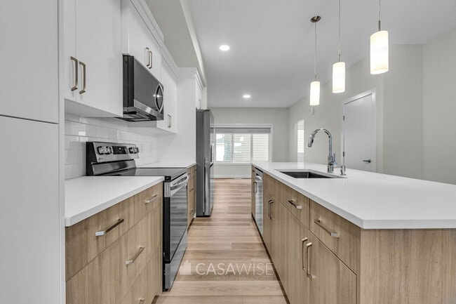 Photo - 1077 Berg Pl
