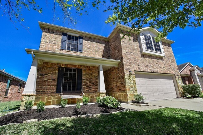 8207 Running Brook Ln