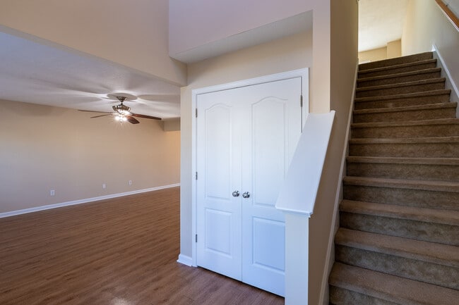 Photo - 700 Keyes Dr