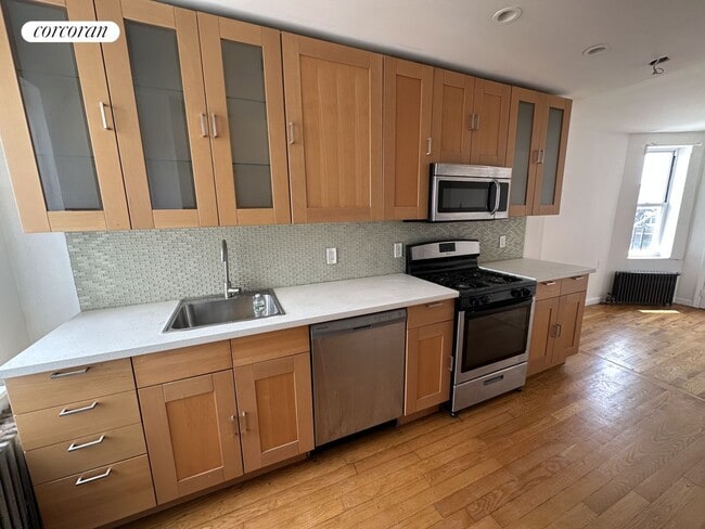 Building Photo - 169 9th St Rental