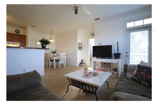 Photo - 45 Sycamore Ave 1837- West Ashley Unidad 1837