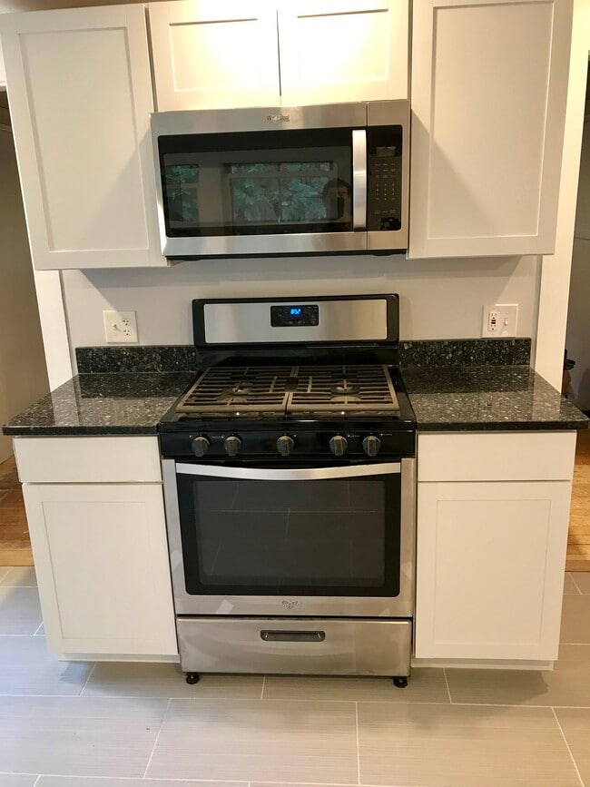 Photo - 15 Pochelon St