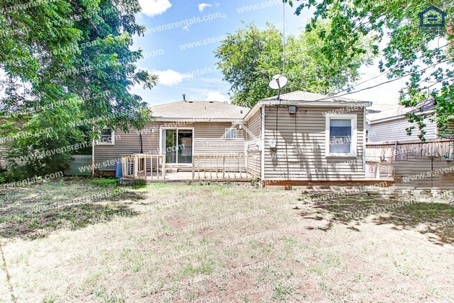 Photo - 1210 NW Irwin Ave