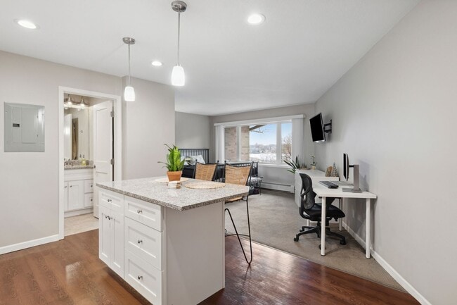 Photo - Minnetonka Edgewater