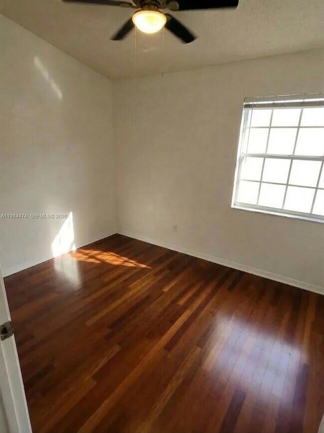 Photo - 721 SW 148th Ave Unidad 310