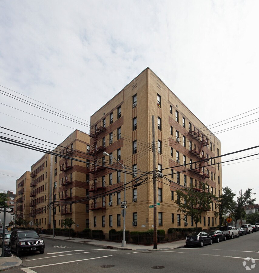 Photo - Park Place Apartments