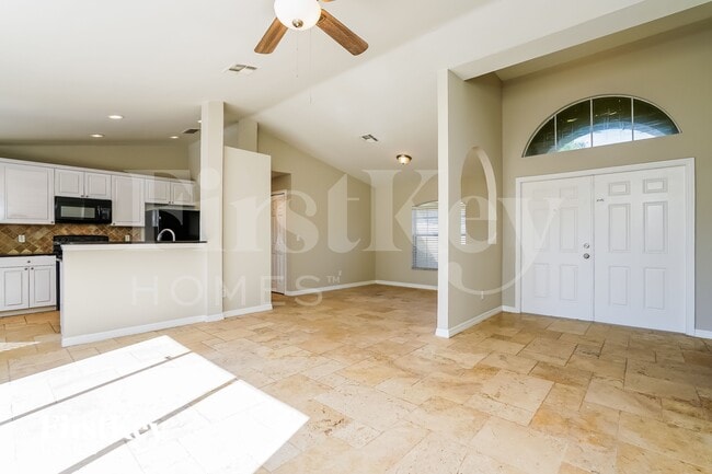 Photo - 3919 3rd St W