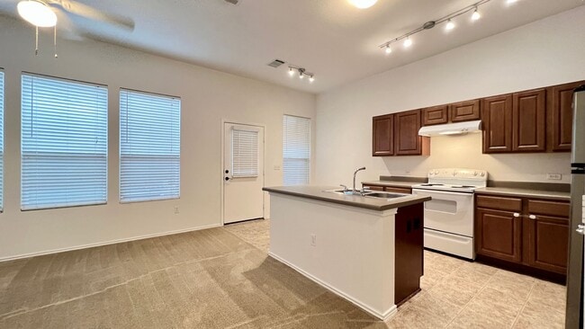 Photo - Mattie St House