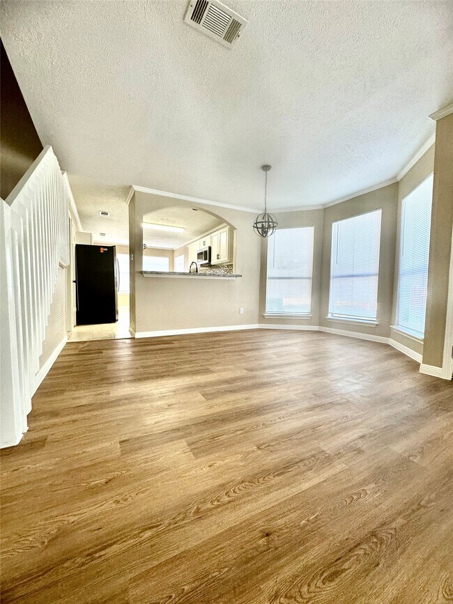 Photo - 3503 Denio Dr