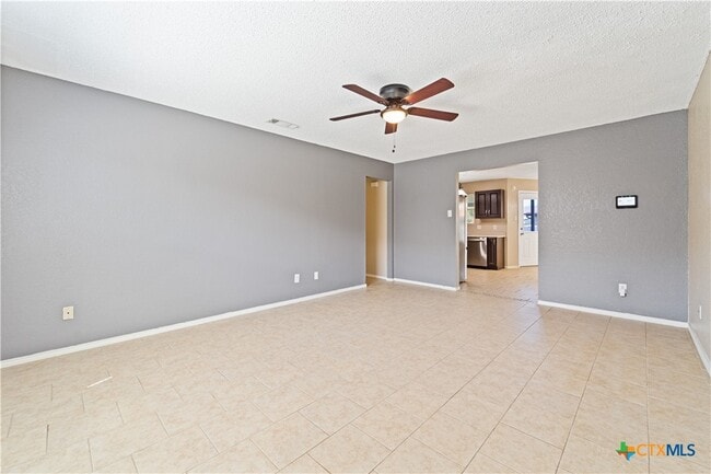 Photo - 303 Carly Dr
