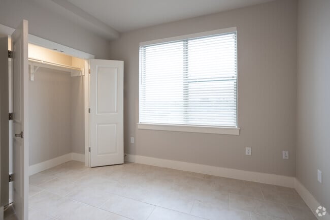 3BR, 2BA - 1288SF