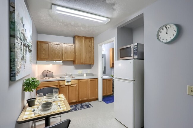 Building Photo - 875 New Castle Rd