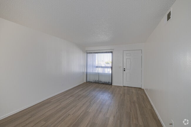 2BR, 1BA - 850SF - Living Room