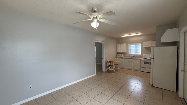 Photo - 627 Orchid Dr Unit LO