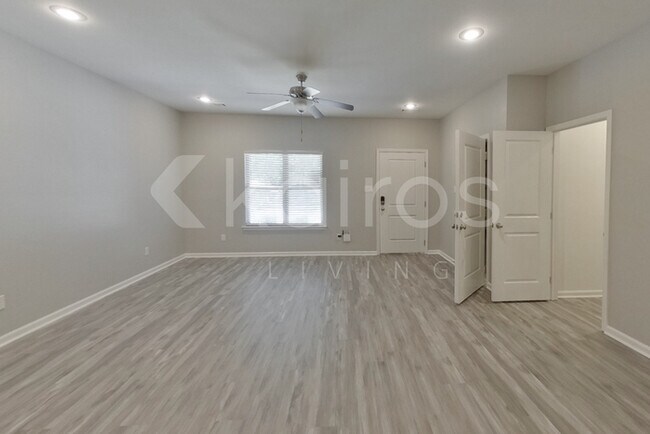 Photo - 1708 Wilson Rd