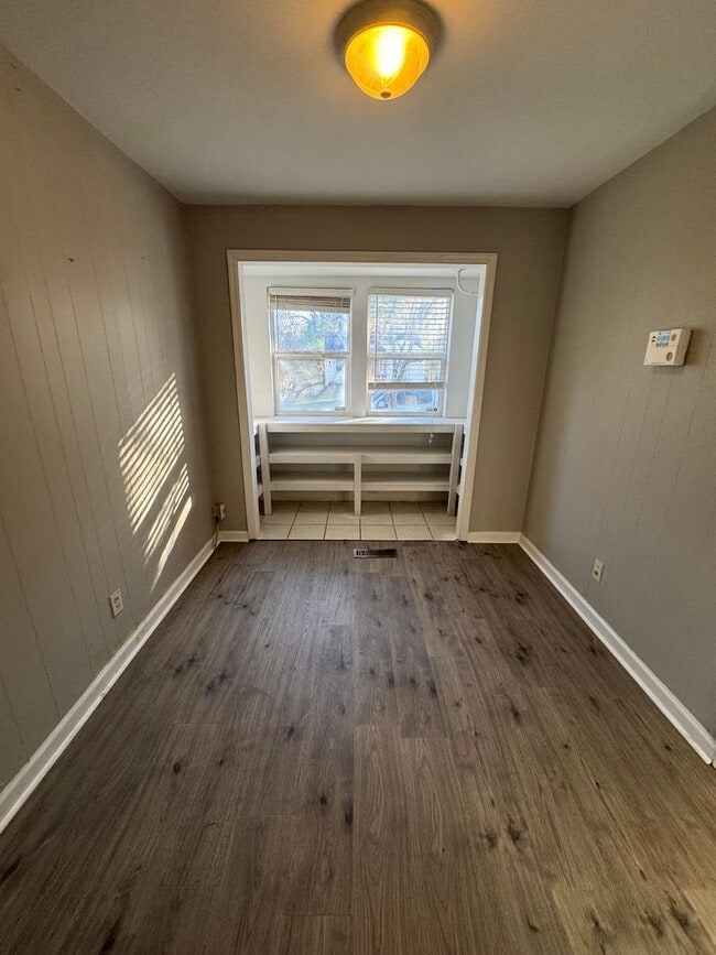 2810 18th Ave