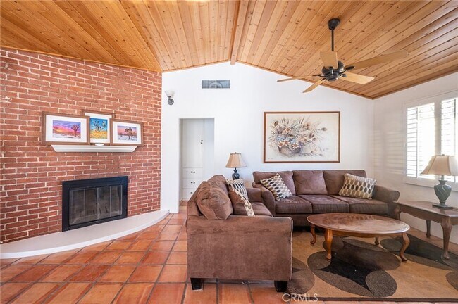 Photo - 615 N Paseo De Anza