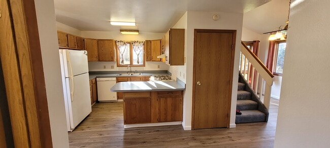 Photo - 51075 Kalgin Dr