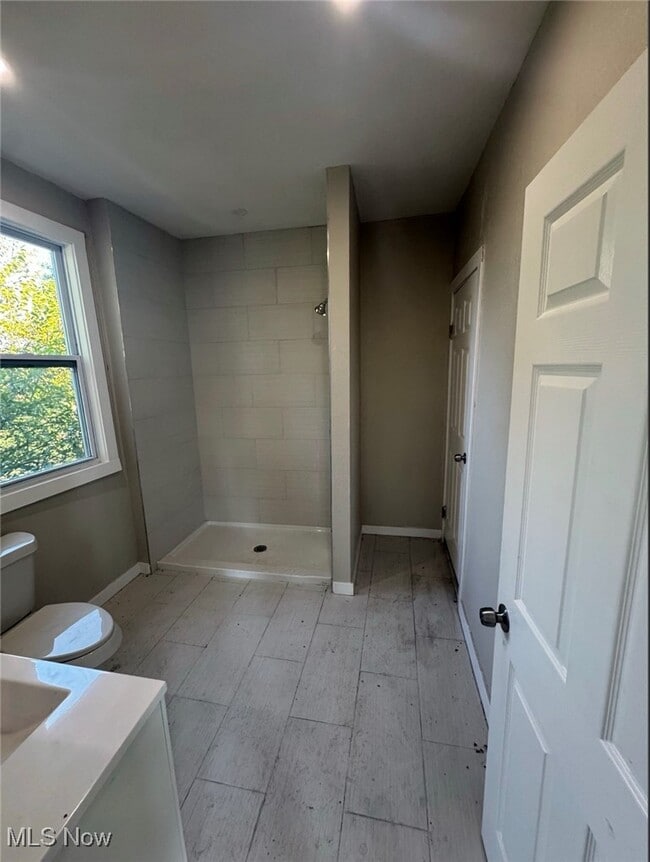 Photo - 5924 Denison Ave Unidad Up