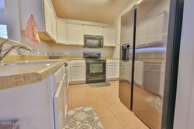 Photo - 6908 95th St